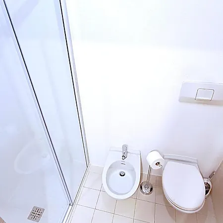 Apartment Centralissimo Tra Duomo E Castello Strategico Per Stazione E Muse -ventilatore A Soffitto- *